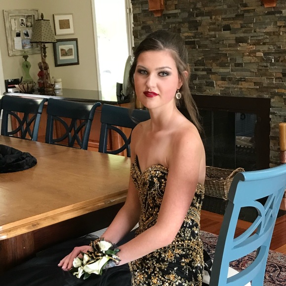 Meet your Posher, Emma - Picture 8 of 8